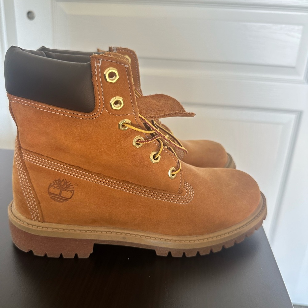Timberland boots in the color wheat nubuck